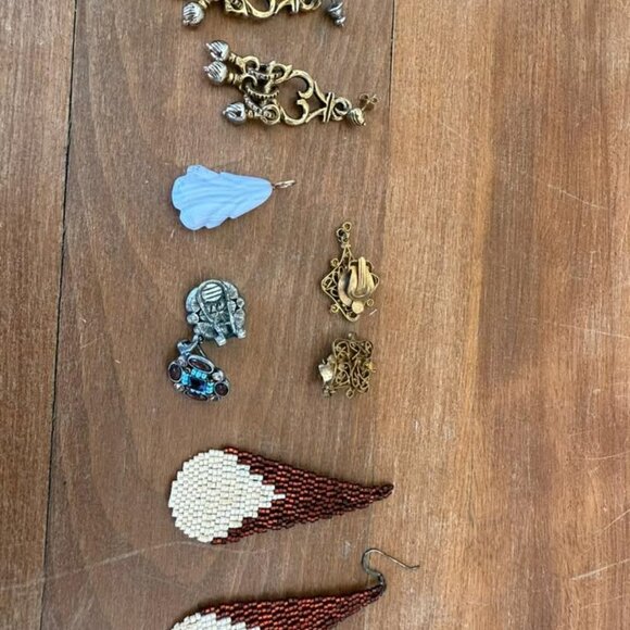 Collection of earrings and pendants - Picture 3 of 4